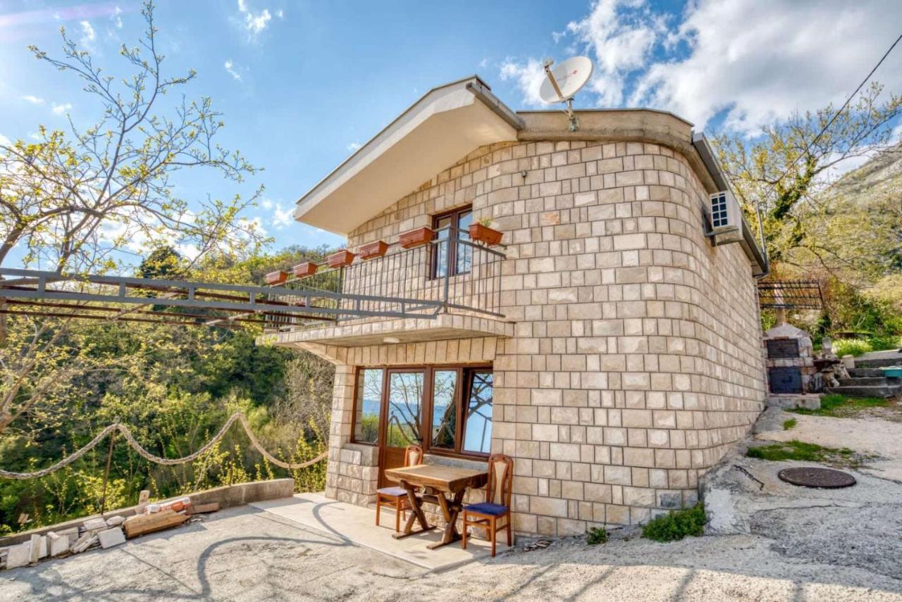 Savovic_Lux Apartment Petrovac ภายนอก รูปภาพ