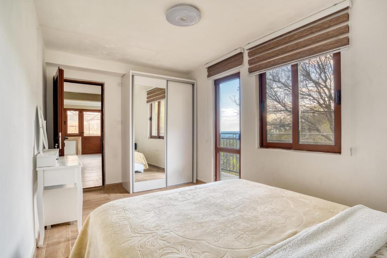 Savovic_Lux Apartment Petrovac ภายนอก รูปภาพ