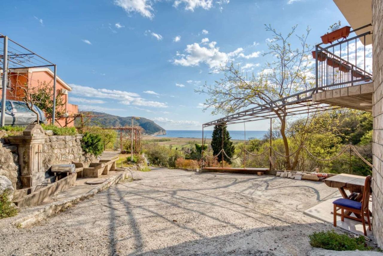 Savovic_Lux Apartment Petrovac ภายนอก รูปภาพ