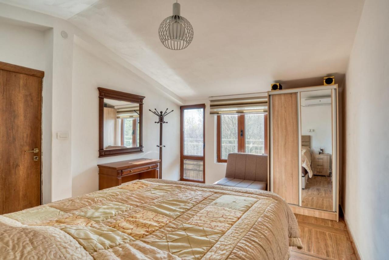 Savovic_Lux Apartment Petrovac ภายนอก รูปภาพ