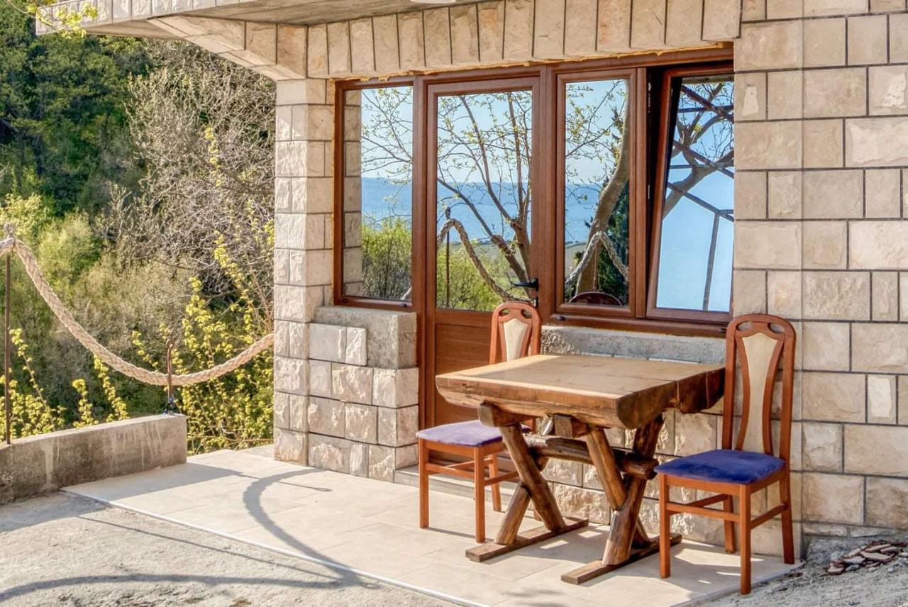 Savovic_Lux Apartment Petrovac ภายนอก รูปภาพ